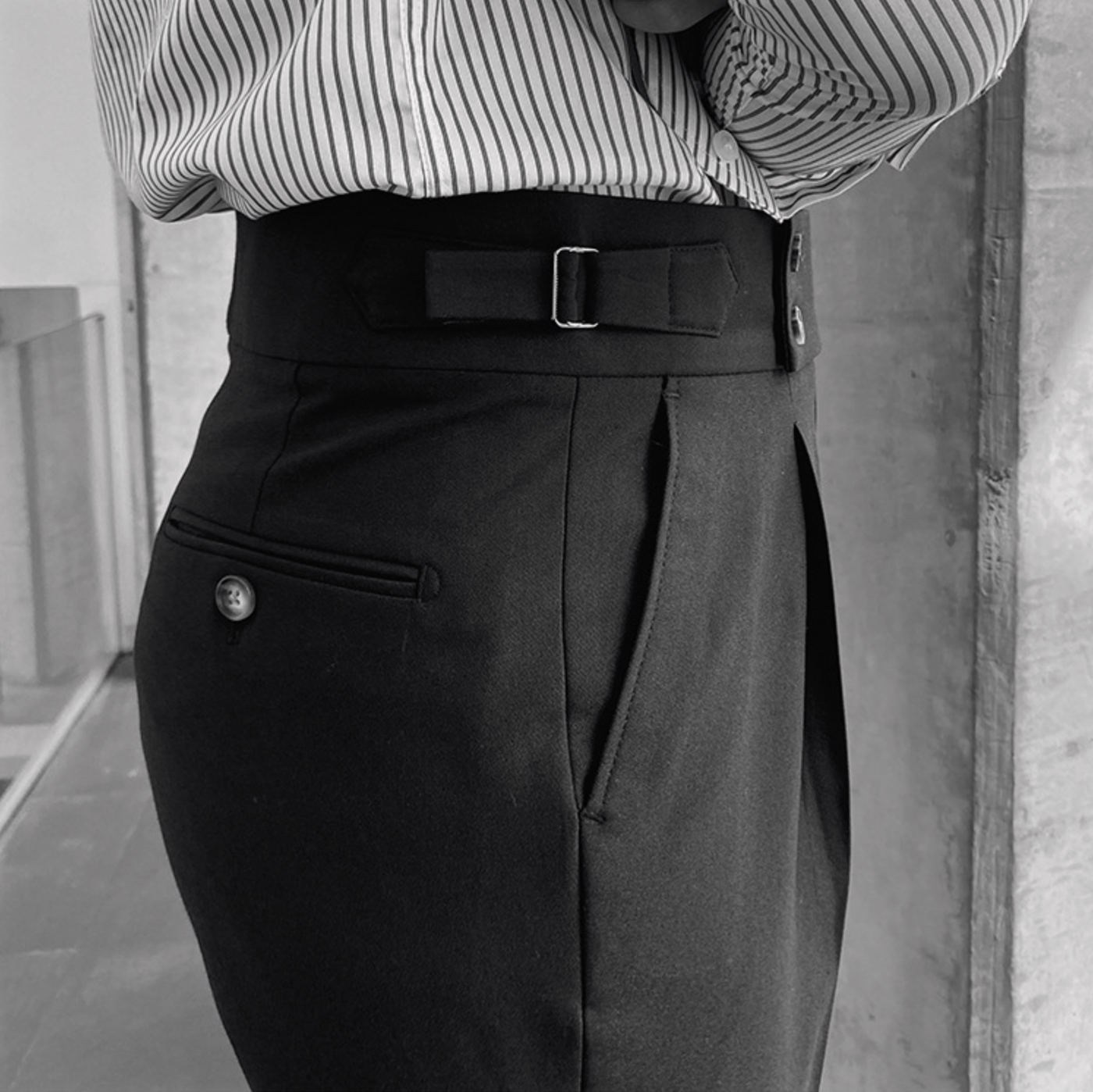 Edward™ - High-Waisted Pants - Curled